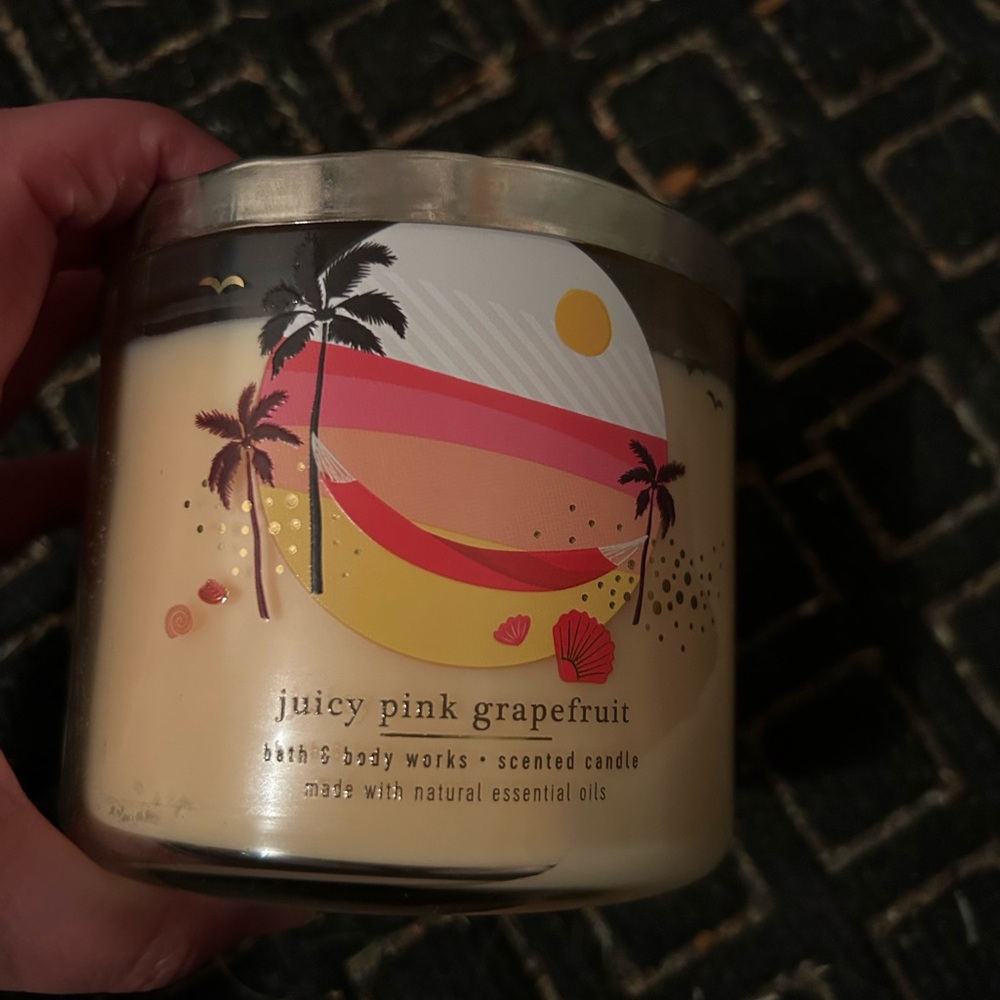 Bath & Body Works Juicy Pink Grapefruit Candle with Tropical Design